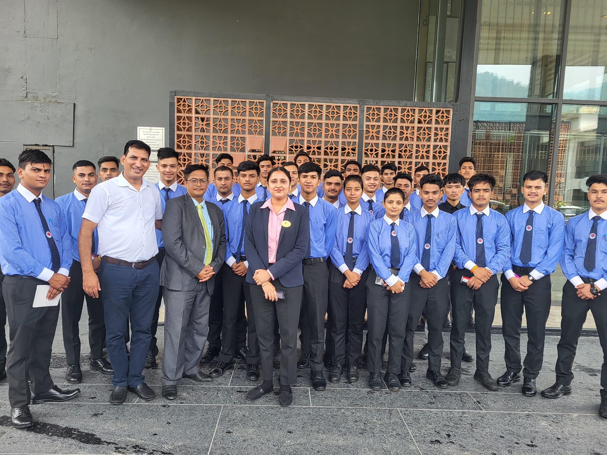 506327576 10231008174040970 428086196692034191 n